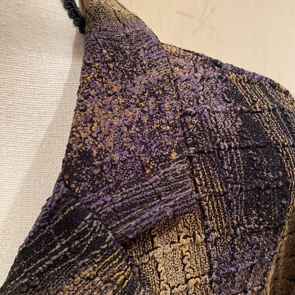 Pretty lightweight jacket - Picture 2 of 5